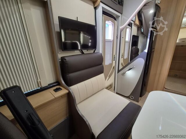 Autorulotă integrată FORSTER I 741 EB *Hubstützen*Navi*4250kg*
