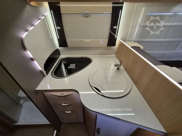 Autorulotă integrată FORSTER I 741 EB *Hubstützen*Navi*4250kg*