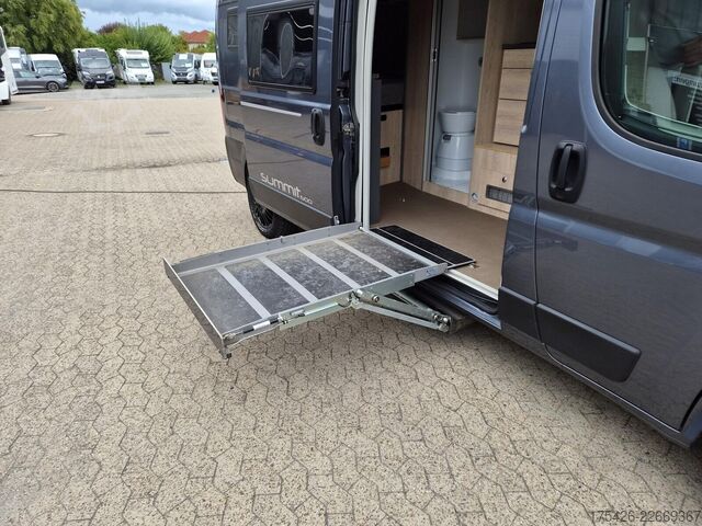 Autorulotă PÖSSL Summit 600 Fiat 160 PS Lift für Rollstuhl