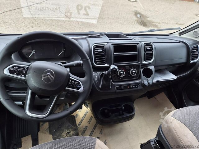 Autorulotă semi-integrată CARADO T 447 *pro+ Paket*Sat-TV*