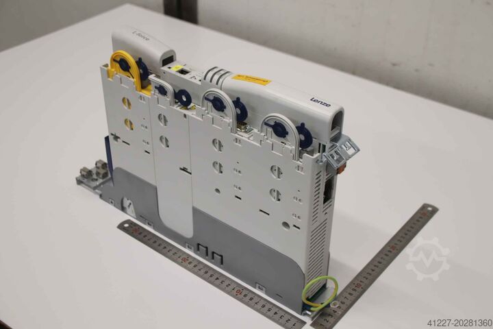 Multi Drive servo-omvormer Lenze L-force  E94AMHE0044