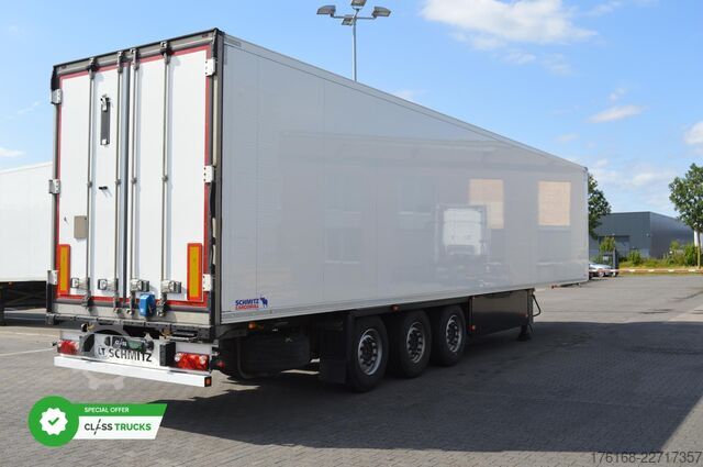 Semirimorchio frigorifero SCHMITZ CARGOBULL SKO FP 60 ThermoKing SLXi 300