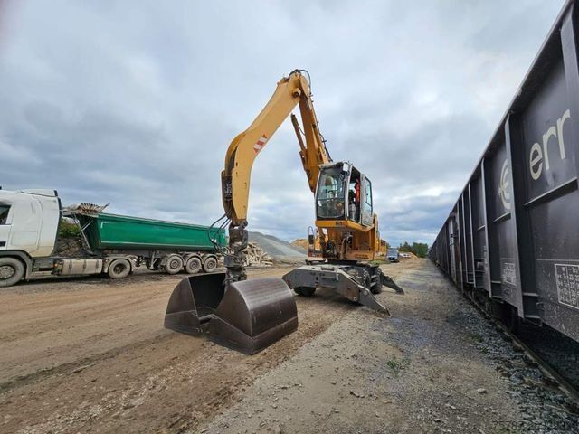 Τροχοφόρος εκσκαφέας LIEBHERR A 904-2 C Litronic mit fahrbarer  Kabine, Klima