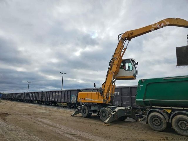 Τροχοφόρος εκσκαφέας LIEBHERR A 904-2 C Litronic mit fahrbarer  Kabine, Klima