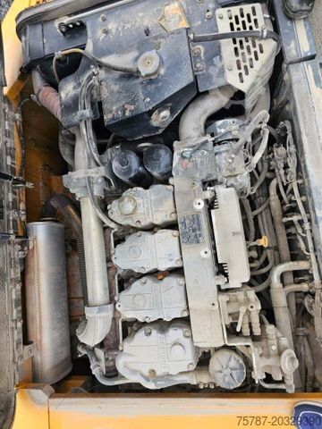Τροχοφόρος εκσκαφέας LIEBHERR A 904-2 C Litronic mit fahrbarer  Kabine, Klima