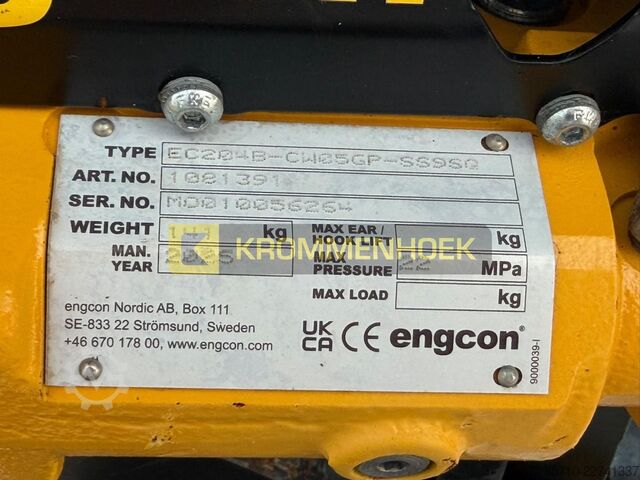 Minikotró JCB 36C-1 Engcon Draaikantelstuk