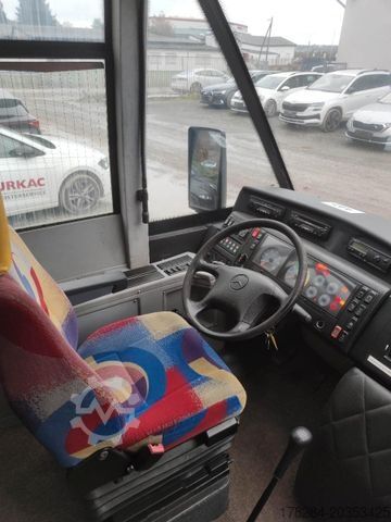 Långfärdsbuss MERCEDES-BENZ O818 D Teamstar Standklima