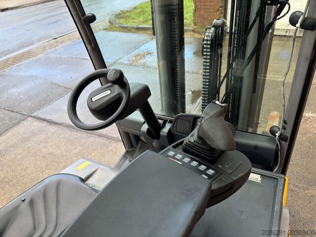 Electric 3-wheel forklift Jungheinrich EFG 216k