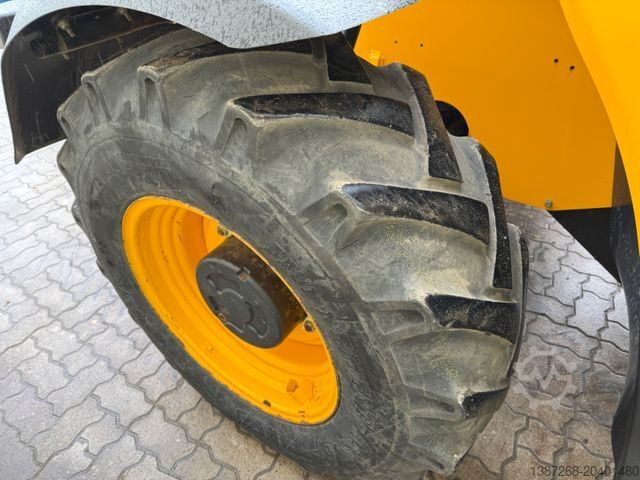 Verreiker JCB 535-125 / 2017 BJ / 2.768 H / 12.5 Meter