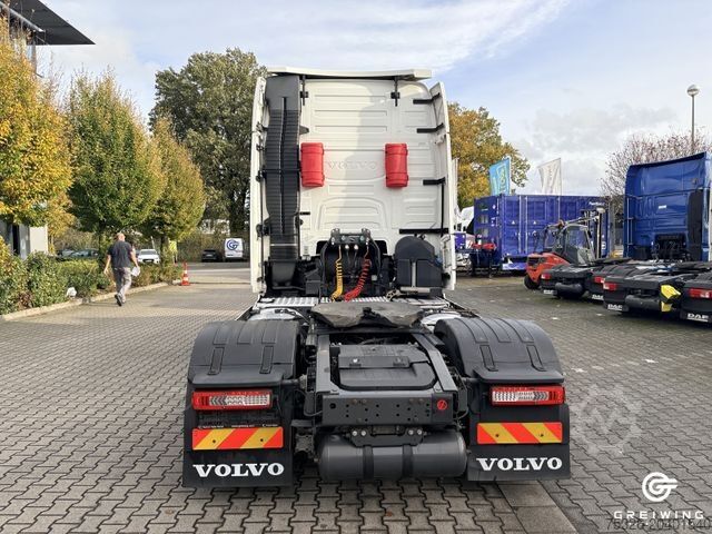 Camion de materiale periculoase VOLVO FH 500 4x2, Globetrotter XL, ADR, NA, Retarder