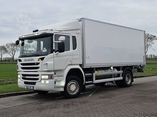 Refrigerated/frozen transport SCANIA P370 4X4 EXPEDITION TRUCK