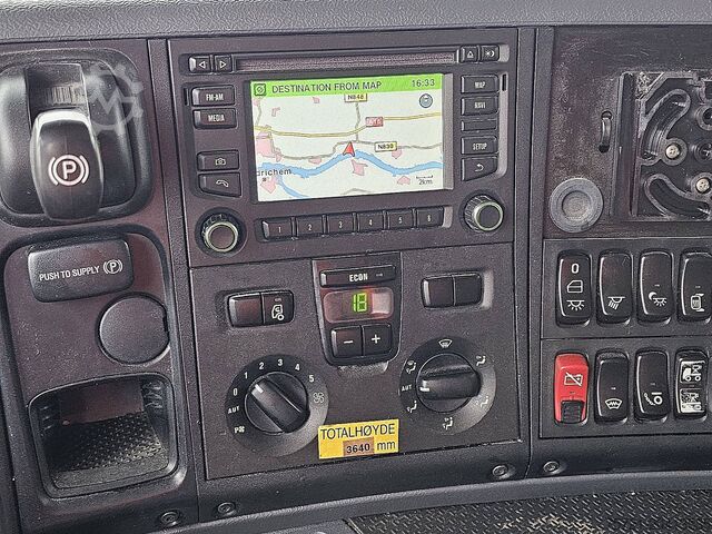 Refrigerated/frozen transport SCANIA P370 4X4 EXPEDITION TRUCK