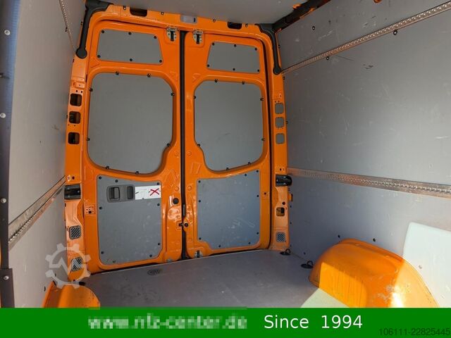 Minibus MERCEDES-BENZ Sprinter 314 CDI Kasten  AHK