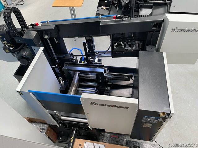 Sega a nastro METALLKRAFT HMBS 340 CNC CALIBER