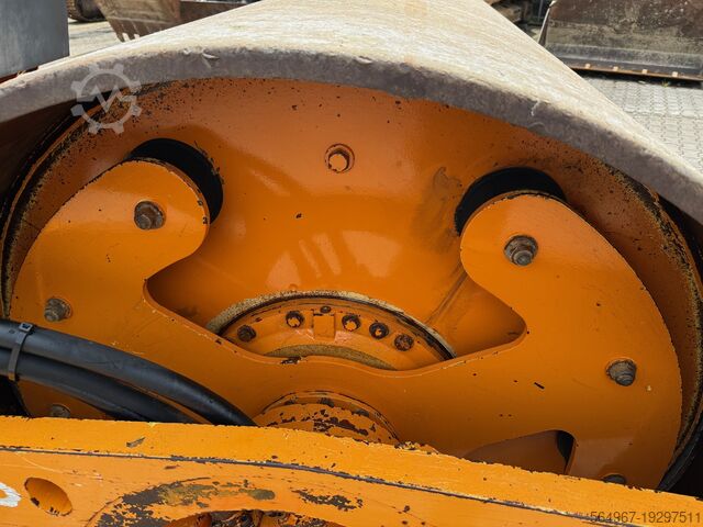 Roller train Bomag BW 213 D-2