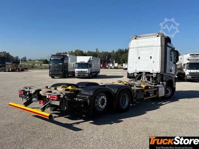 Kamion sa zamjenjivom nadogradnjom  Actros 2545LL MULTIWECHSLER BDF