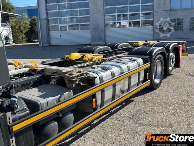 Kamion sa zamjenjivom nadogradnjom  Actros 2545LL MULTIWECHSLER BDF