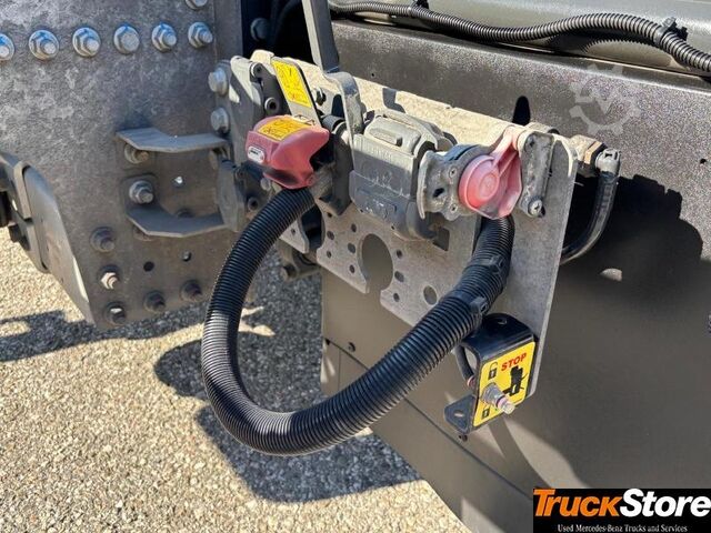 Kamion sa zamjenjivom nadogradnjom  Actros 2545LL MULTIWECHSLER BDF