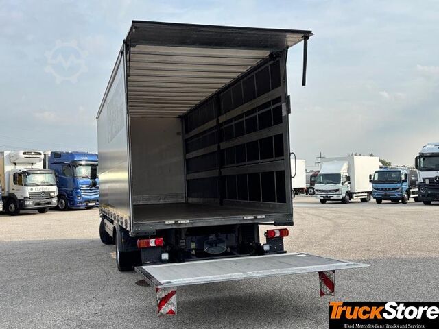 Camião plataforma com lona  Atego 1330LL CURTAINSIDER Curtainsider
