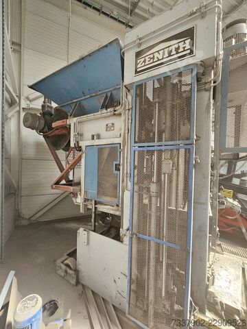 Maszyna do produkcji bloczków 912 Zenith 912