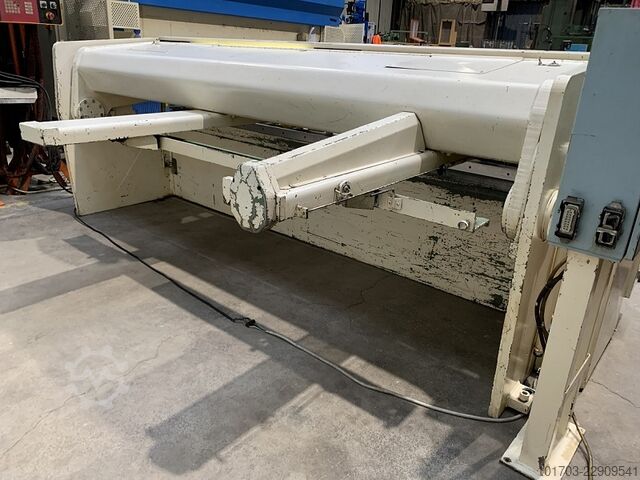 Hydraulisk forskydning SAGITA BEYELER 3100 x 4