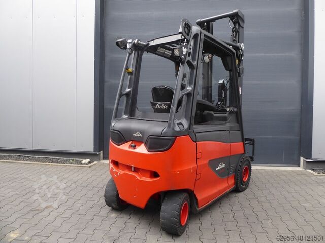 Stivuitor electric cu 4 roți Linde E25H-01/600