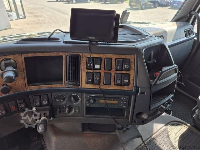 Cap tractor standard Volvo FH