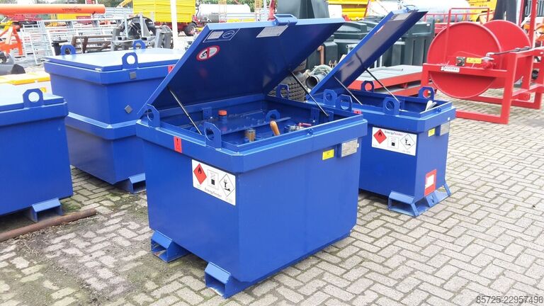 Camion-citerne  IBC tank met handpomp
