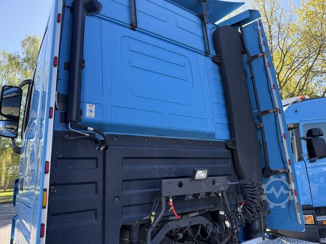 Standard nyergesvontató Mercedes-Benz Actros MP3 1855 LS V8 Megaspace