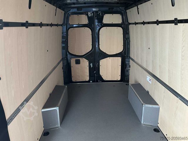 Magas tetős furgon MERCEDES-BENZ Sprinter 319 CDI 4325 AHK DISTRONIC 360 Klima