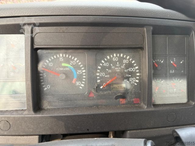 Vrachtauto met open laadbak VOLVO FL220 15 Tonnen GG.