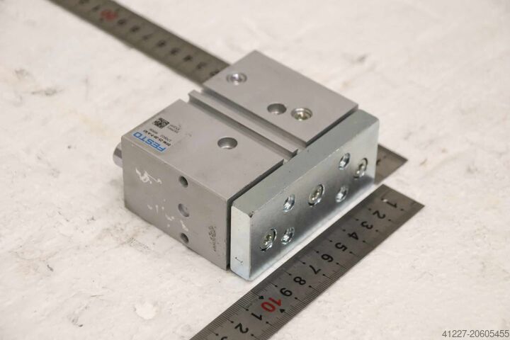 Geleidecilinder Festo DFM-25-20-P-A-KF  170922