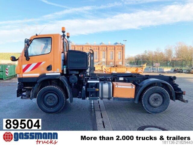 Speciallastbil Unimog U 20 4x4, City-Abroller, Zapfwelle,