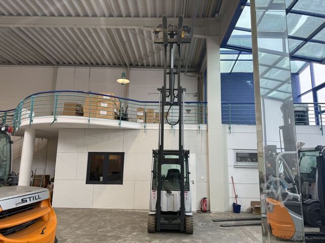 Elektrikli 4 tekerlekli forklift Still RX 20-20 P / 3127 Std. / AKKU 2023
