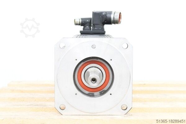 Servo-Synchronmotor Lenze MCS 19P30-SVMP2-A28N-ST5S00N-R3SU