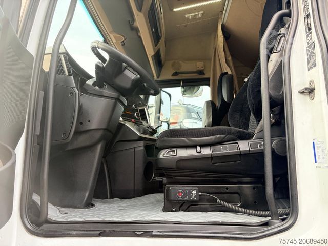 Volymdragbil MERCEDES-BENZ ACTROS 1842* RETARDER * MP 4