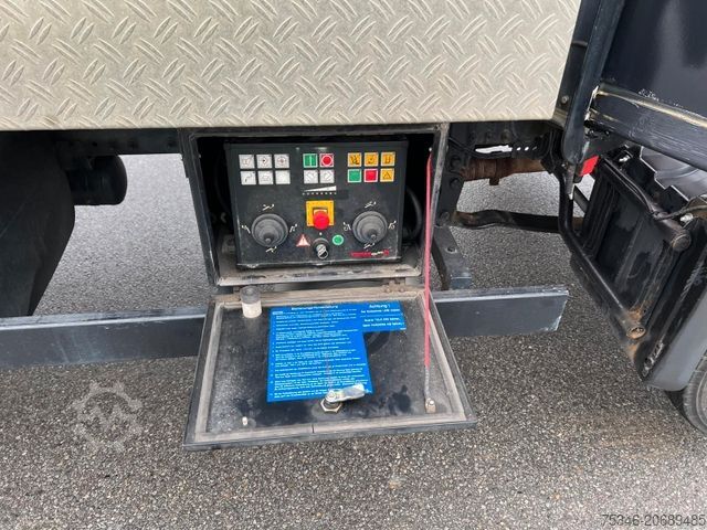 Arbetsplattform lastbil MAN TGL7.180/PalfingerWT270/27m/1.000Volt/TopZustand