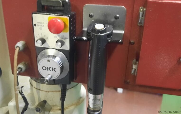 5-osiowe pionowe centrum obróbcze OKK VP600 -5AX