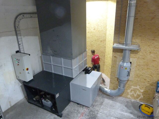 Versnipperaar voor pallets en afvalhout mütek MRZ 1530