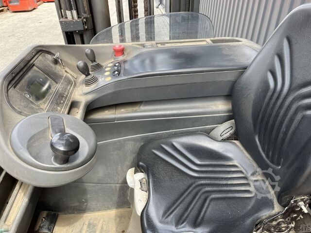 Tehergépkocsi Linde R14-01