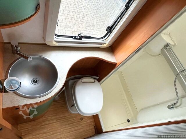 Camper semintegrato HYMER/ERIBA T 578 SL - Festbett - Sat/TV - Solar - 2 x Klima
