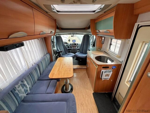 Camper semintegrato HYMER/ERIBA T 578 SL - Festbett - Sat/TV - Solar - 2 x Klima
