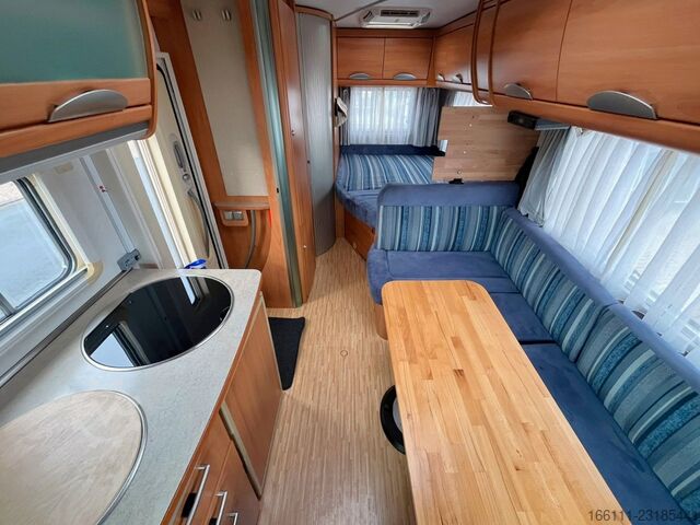 Camper semintegrato HYMER/ERIBA T 578 SL - Festbett - Sat/TV - Solar - 2 x Klima