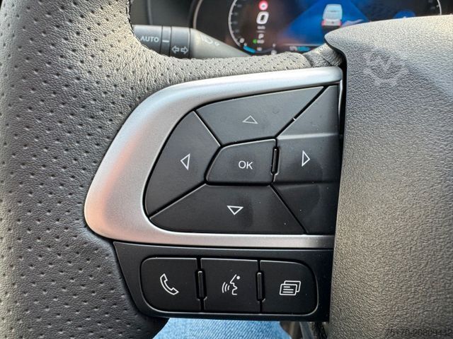 Magas tetős furgon IVECO Daily 35S16 A8 *DoKa*Automatik*AHK*R3.520mm*