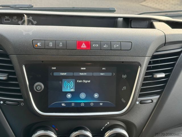 Dobozos furgon IVECO Daily 35S16 A8 *DoKa*Automatik*AHK*R3.520mm*