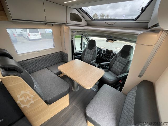 Autocaravana semi-integrada ADRIA Matrix 60Y 670 SL JUBILEE *Sondermodell*