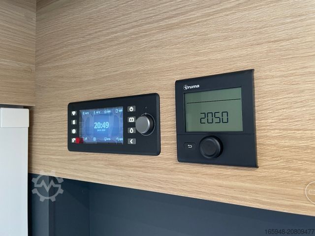 Halvintegreret autocamper ADRIA Matrix 60Y 670 SL JUBILEE *Sondermodell*