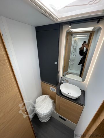 Halvintegreret autocamper ADRIA Matrix 60Y 670 SL JUBILEE *Sondermodell*