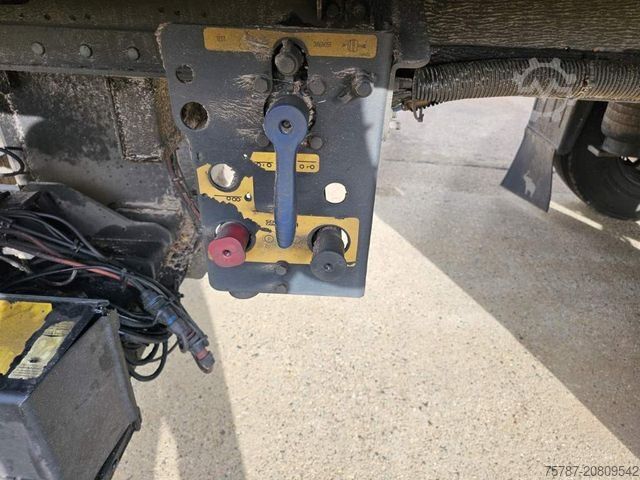 Køletrailer SCHMITZ CARGOBULL Tiefkühler City, 2. Achse drehbar, Carrier 1550