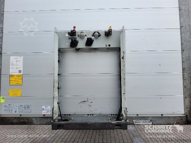 Semirimorchio con telone Schmitz Cargobull Curtainsider Standard Getränke